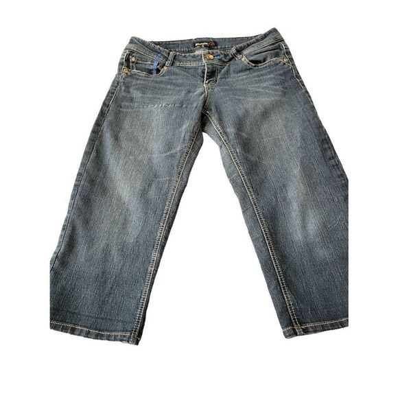 Rewind Capris  - Picture 1 of 5